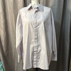 White Dress Shirt with Relaxed Fit and Long Sleeves